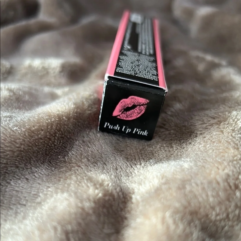 Buxom Va-Va-Plump Shiny Liquid Lipstick